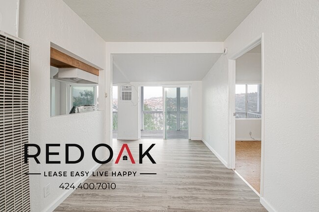 Building Photo - 476 1/2 Crane Blvd Unit 476 1/2