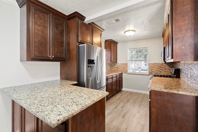 Building Photo - 907 Northbend Dr