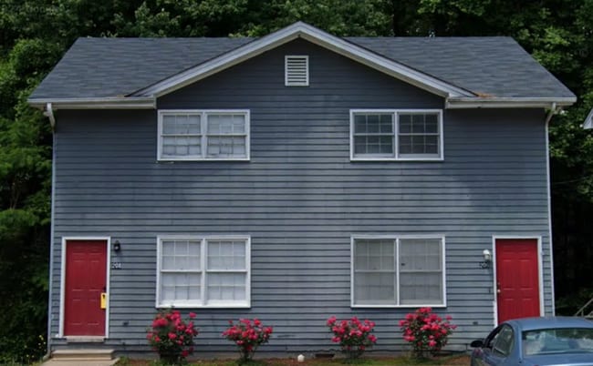 Building Photo - 208 Stephen Dr Unit 208 Rental