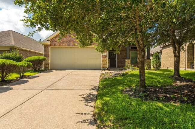 Photo - 15 Butternut Grove Place
