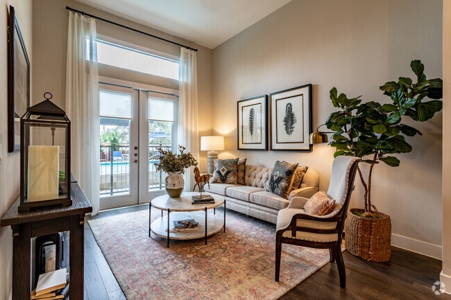 1BR, 1BA - 751SF
