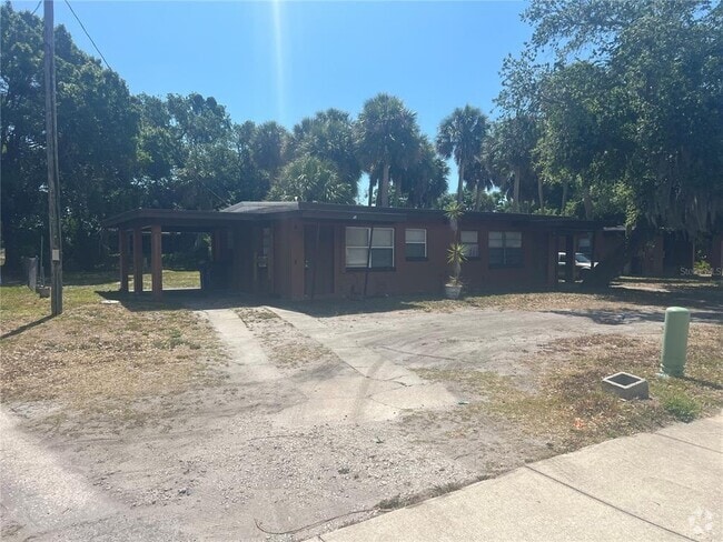 Building Photo - 989 S Fiske Blvd Rental