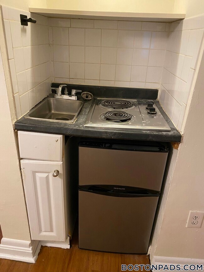 Photo - 49 S Huntington Ave Unit B1