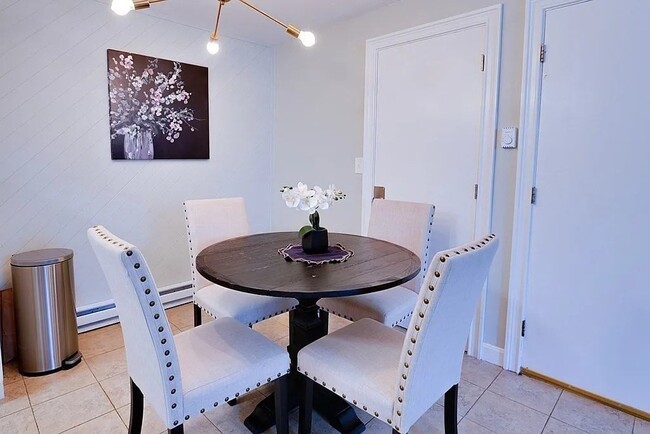 Photo - 83 Nicholas Rd Unit H