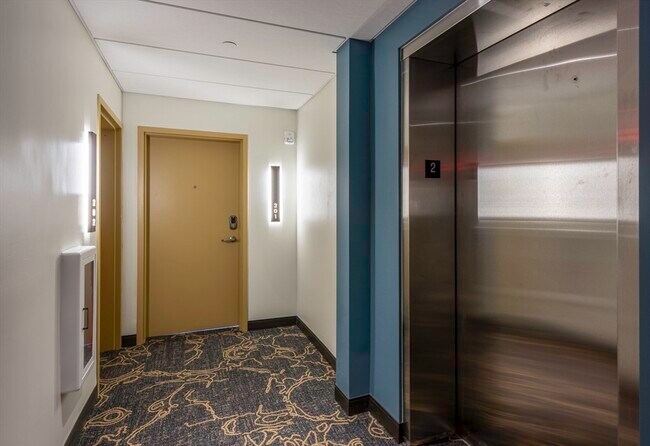 Photo - 166 Main St Unidad 310