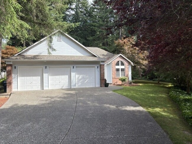 Photo - Relax and Unwind in This Beautiful Gig Harbor Rental