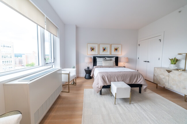 Photo - The Riverdale Tower