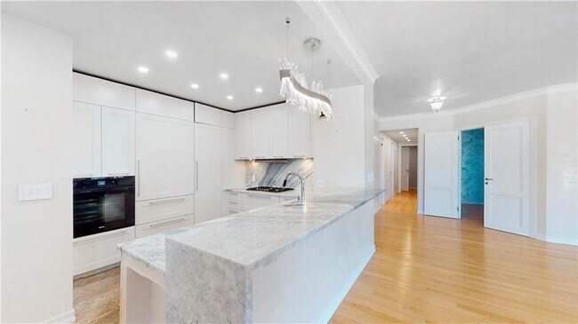 Photo - 135 Oceana Dr E Unit PH2B