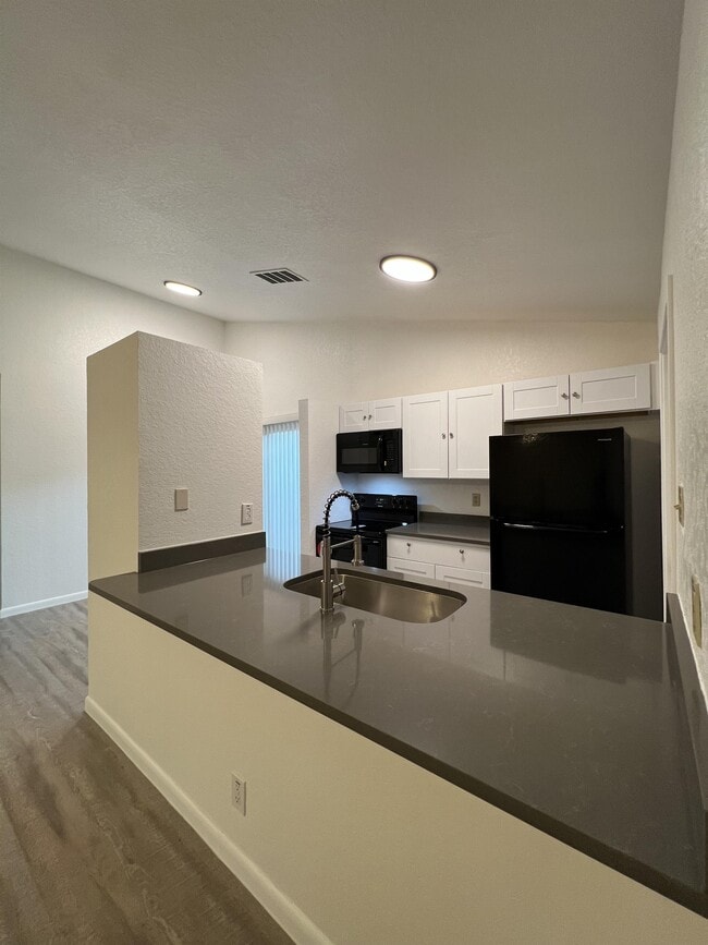 Photo - 8848 Meadow Range St