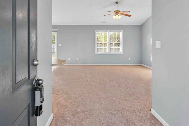 Photo - 105 Gamble Way