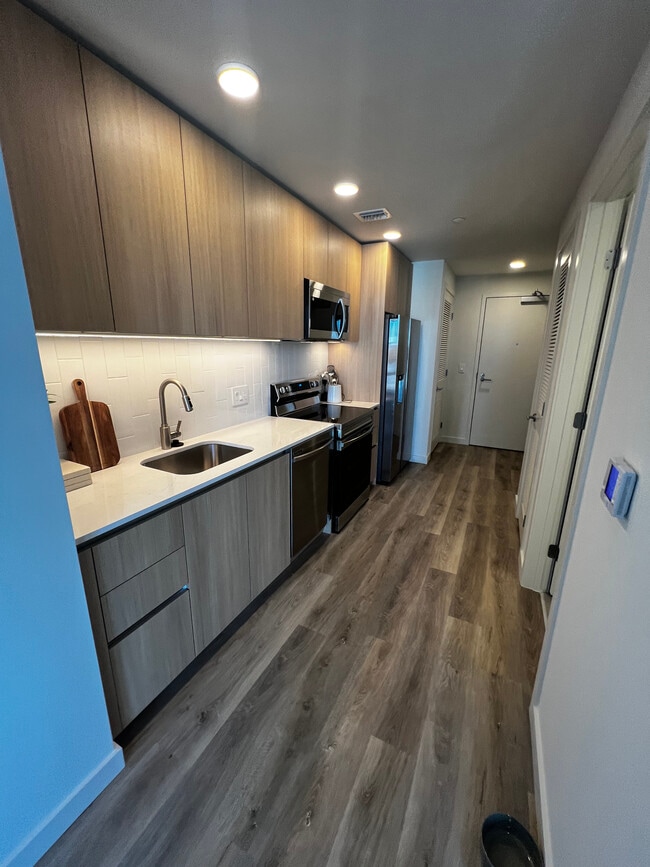 Building Photo - 81 NW 32nd St Unit S1 Rental