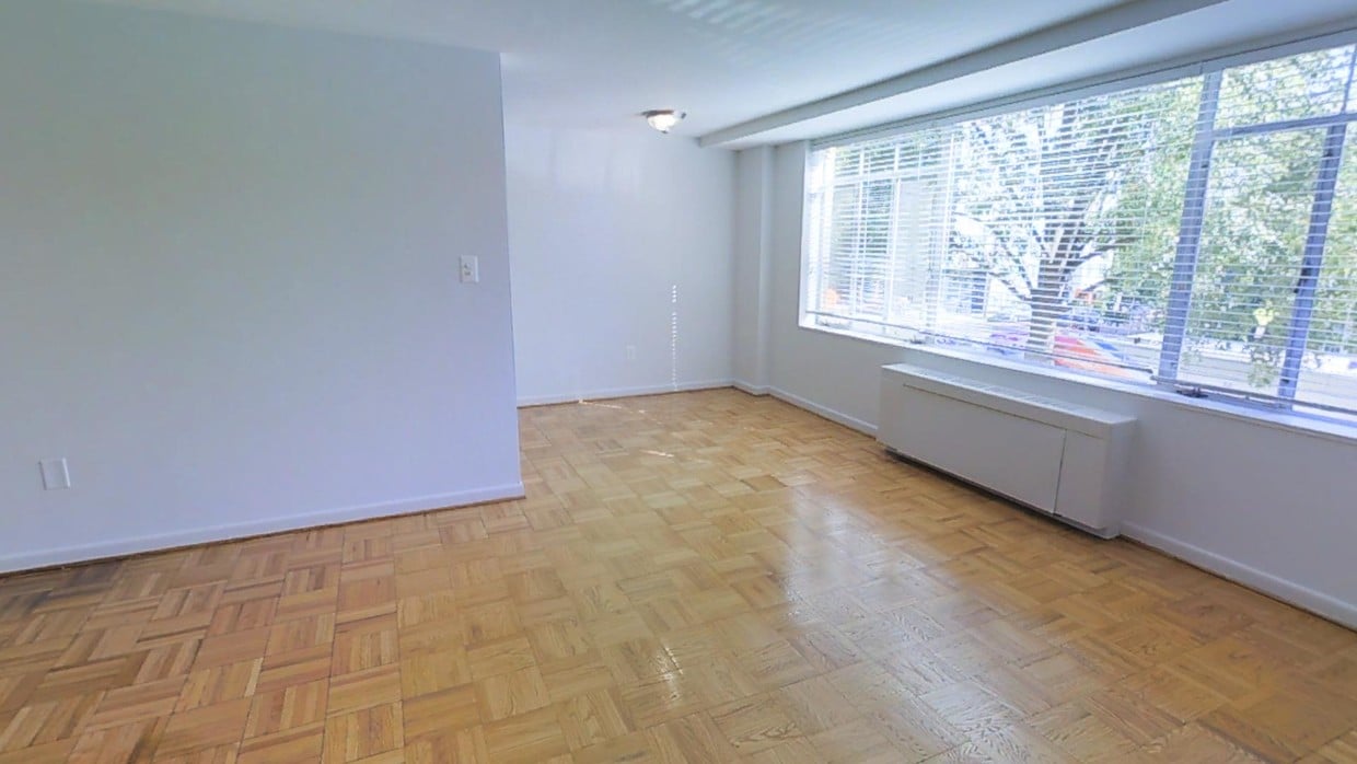 Photo - The Elaine Apartments