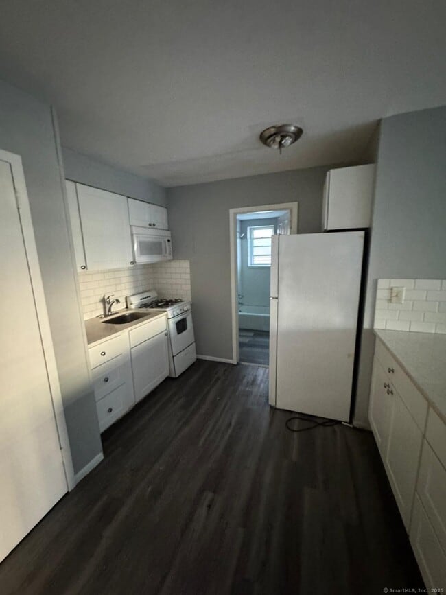 Photo - 80 Taft Ave Unit APT 1