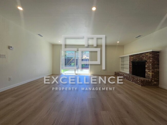 405 Leota Ave