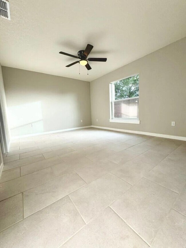 Photo - 827 N Florence Ave