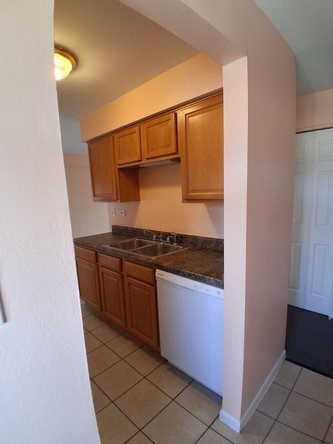 Photo - 1845 White Chapel Dr