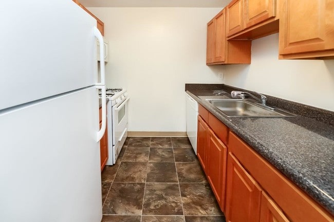 Photo - Cranbury Crossing Apartment Homes