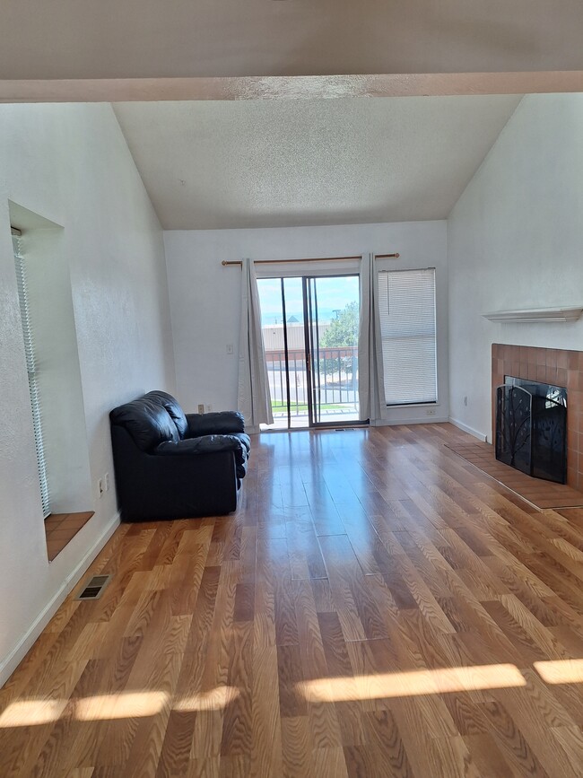 Building Photo - 2760 W 86th Ave Unit 3