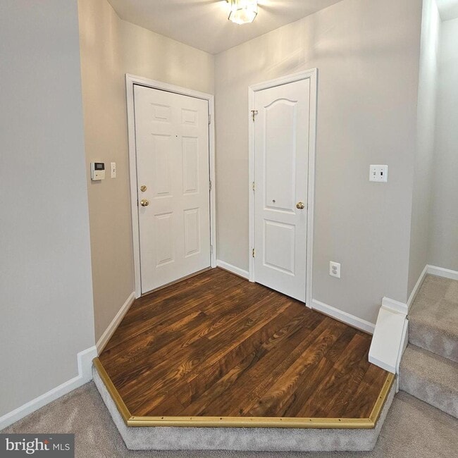 Building Photo - 5098 English Terrace Unit 104