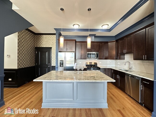 Photo - 520 N Western Ave Unit M00H