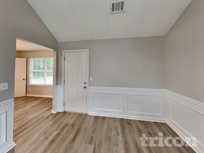 944 Brisley Cir