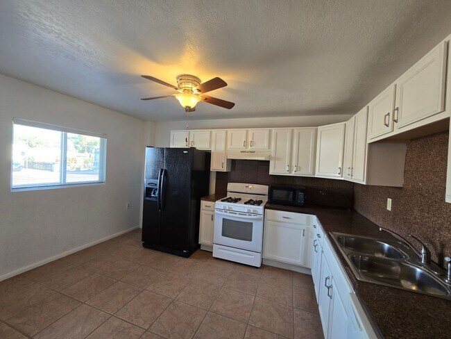 Photo - 2 Bed 1 Bath apartment