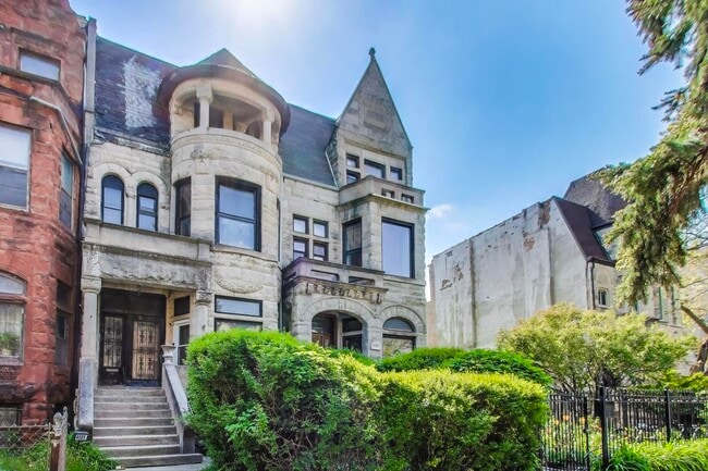 Photo - 4553 S Ellis Ave