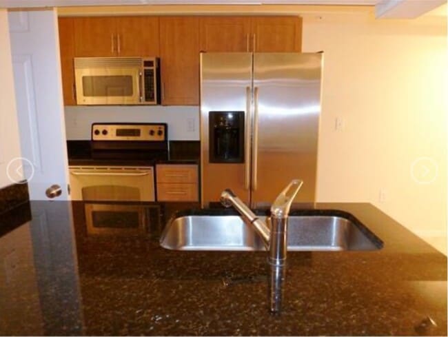Beautiful kitchen - 6482 Emerald Dunes Dr Unit 202