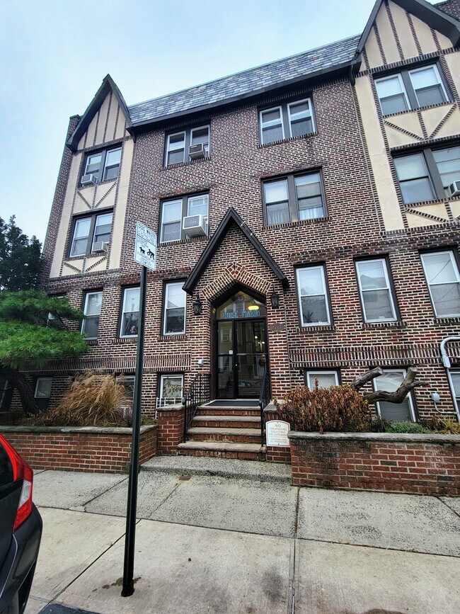 Photo - 8717 1st Ave Apartments Unit 5A