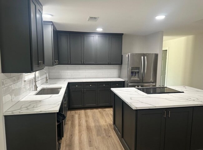 Photo - 371 Carriage Trail