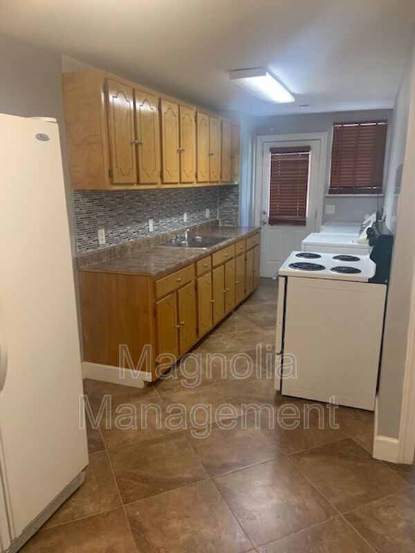 Photo - 215 W Young Ave Unit Apt. 1