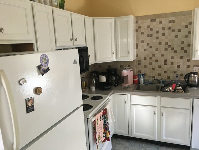 Photo - 304 N Carroll St Unidad #2