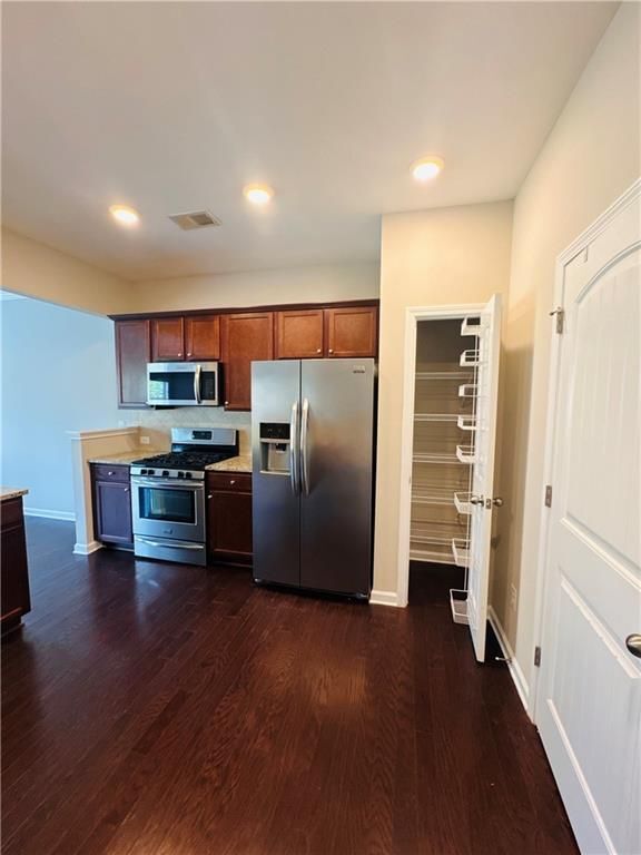Photo - 1335 Hampton Oaks Dr