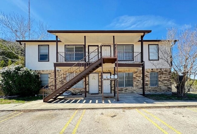 Building Photo - 907 N 7th St