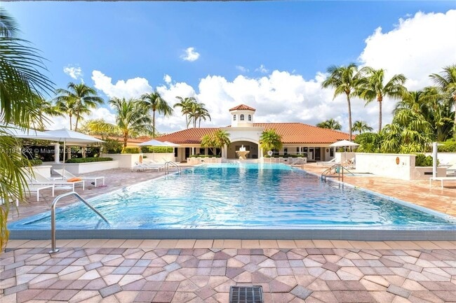 Photo - 19900 E Country Club Dr Unit PH18