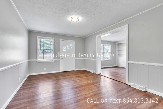 Photo - 107 111 River Rd Cir