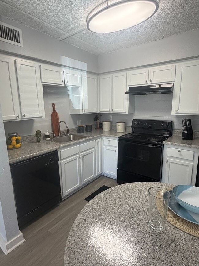 Waters Edge Apartments