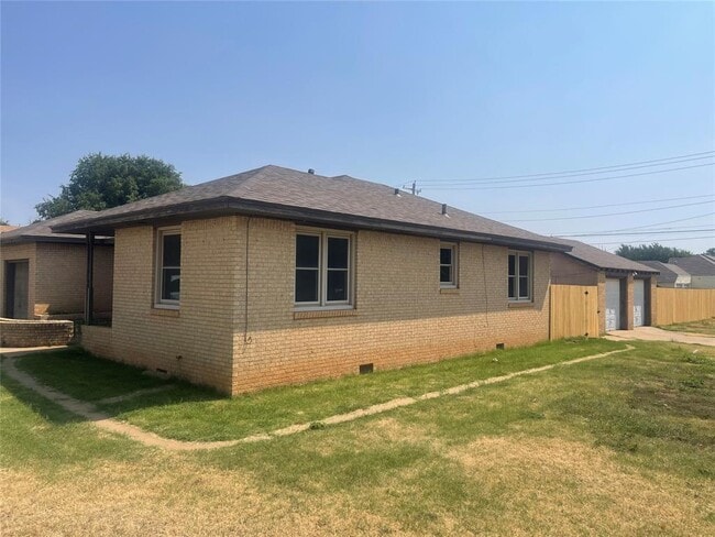 Photo - 800 N Caddo St