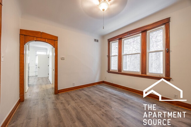 Photo - 2132 W Iowa St Unit 1R