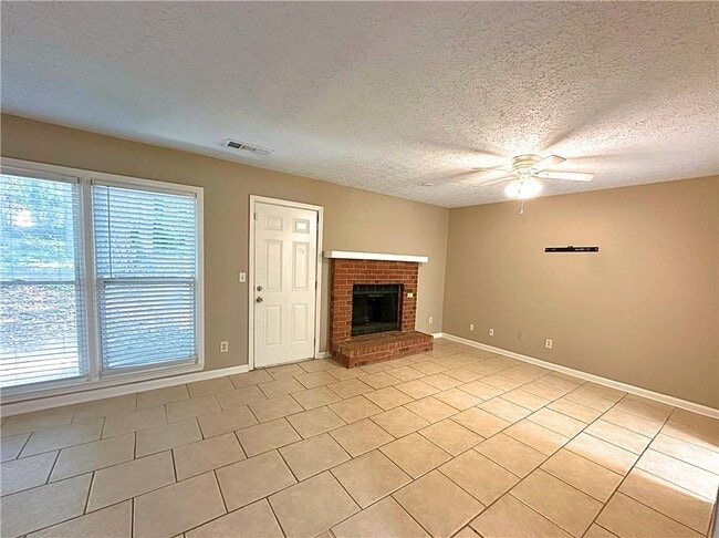 Photo - 1117 Booth Ct SW