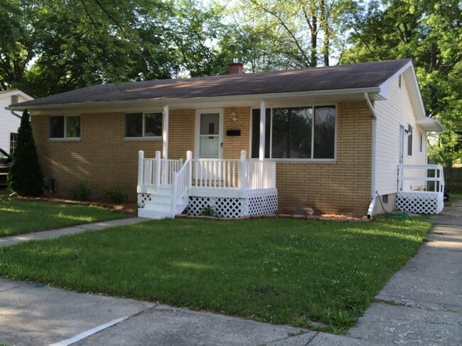 Photo - 1315 1st St House
