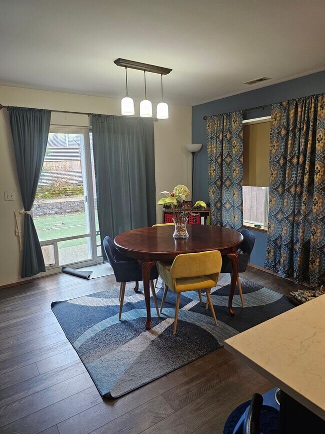 Photo - 3 Bedroom Home for rent in Tahoma Terra community!