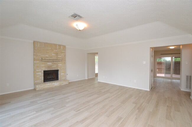 Photo - 703 Flower Field Ct