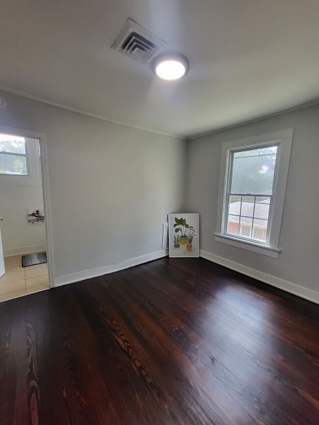 980 Harte Dr SW Unit 3