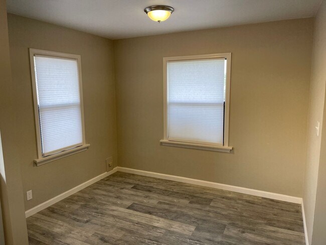 Photo - 3439 33rd Ave W Unidad 3441