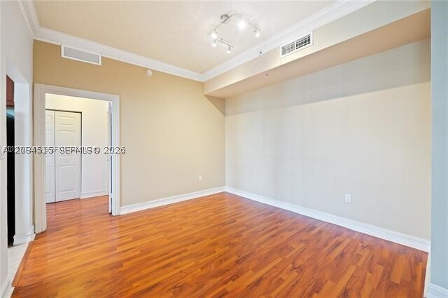 Building Photo - 3001 NE 185th St Unit 615