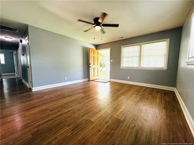 Photo - 1083 Revere St