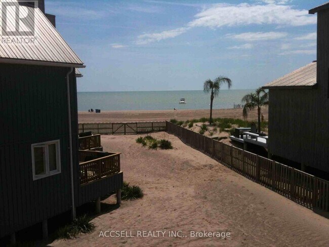 Photo - 374 Edith Cavell Blvd