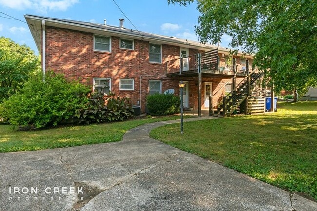 Photo - 784 Caribou Rd