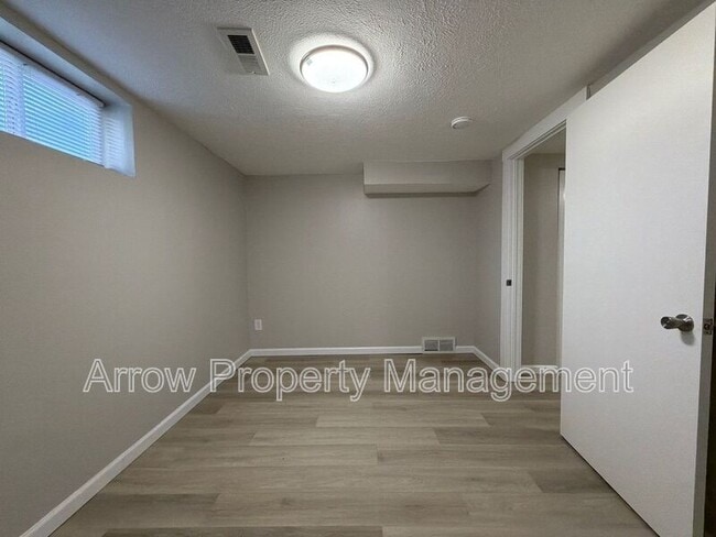 Photo - 2442 Vine St